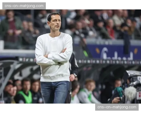 法兰克福主帅托普穆勒专访:谈格策的领导力与欧联杯目标 法兰克福主帅托普穆勒专访:谈格策的领导力与欧联杯目标